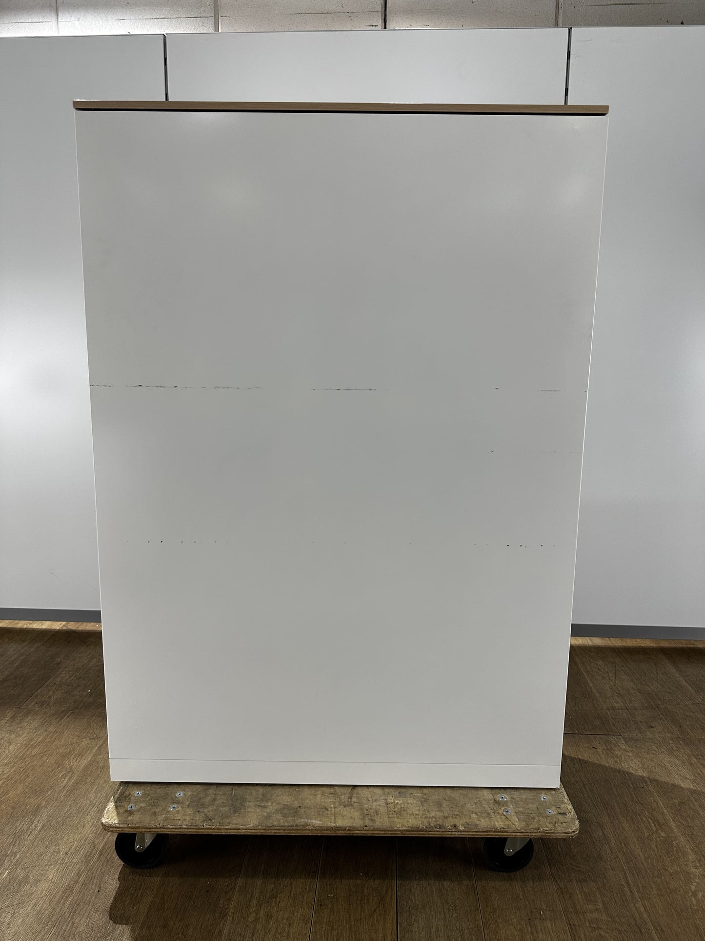中古|オカムラ スチール書庫 書庫 両開き A4 鍵付き 天板付き ホワイト 900 400 1200 2018年製