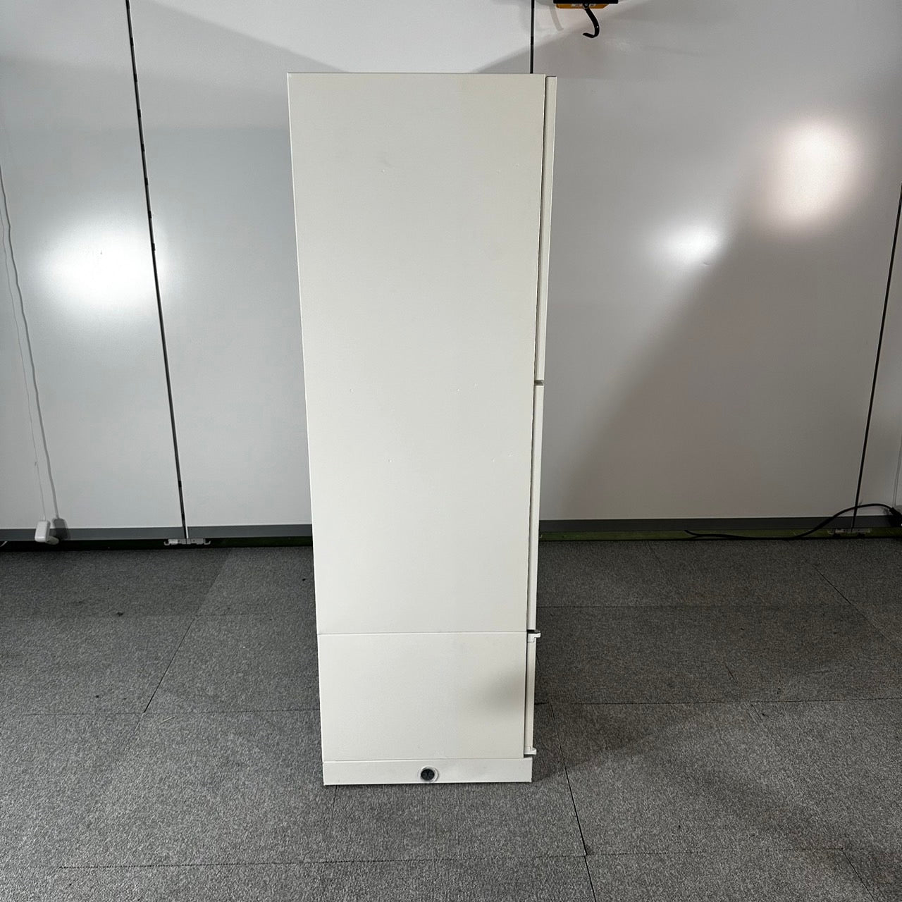 セイコーオフィスキャビネット パーソナルロッカー メールボックス 4人用 鍵なし 900 450 1050 ホワイト 中古