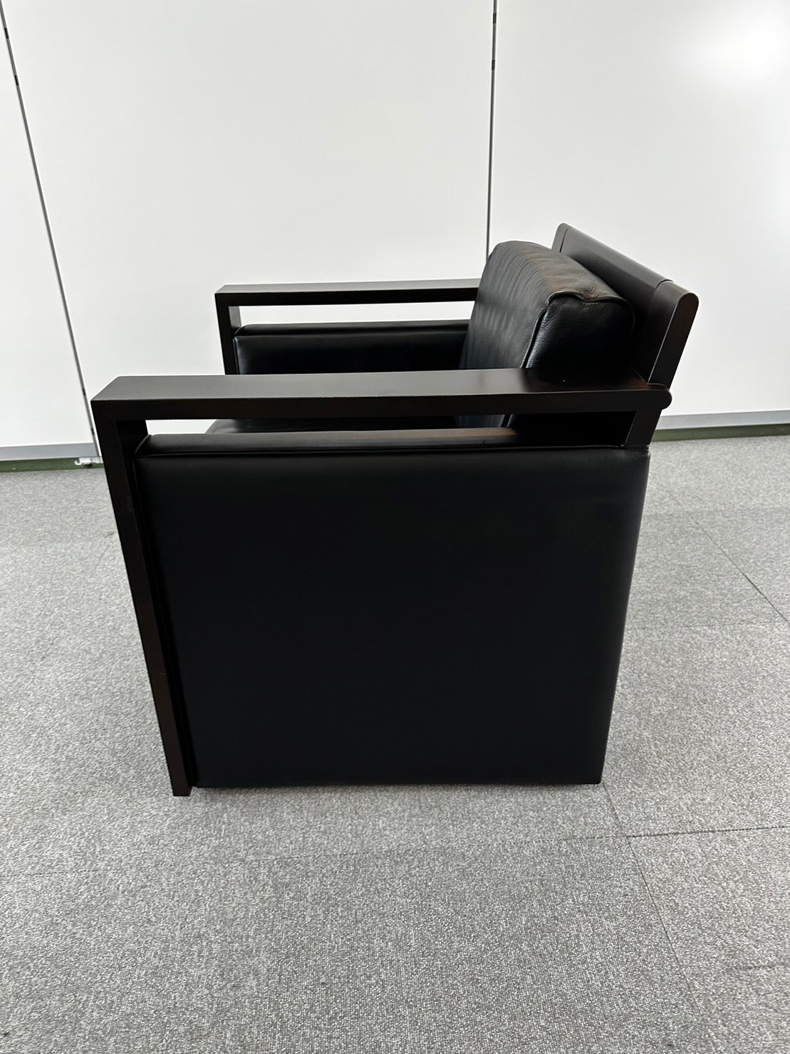 中古|イトーキ 応接セット 応接ソファ×2 サイドテーブル×1 役員 重役 待合ソファ 受付椅子