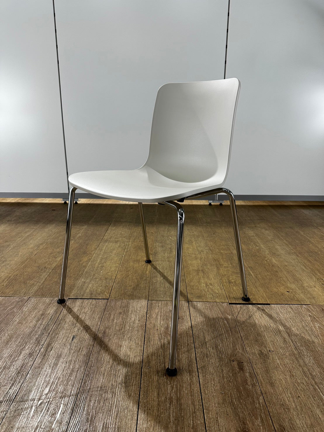【送料無料】vitra ヴィトラ ミーティングチェア ホワイト halシリーズ 会議椅子 2018年 中古