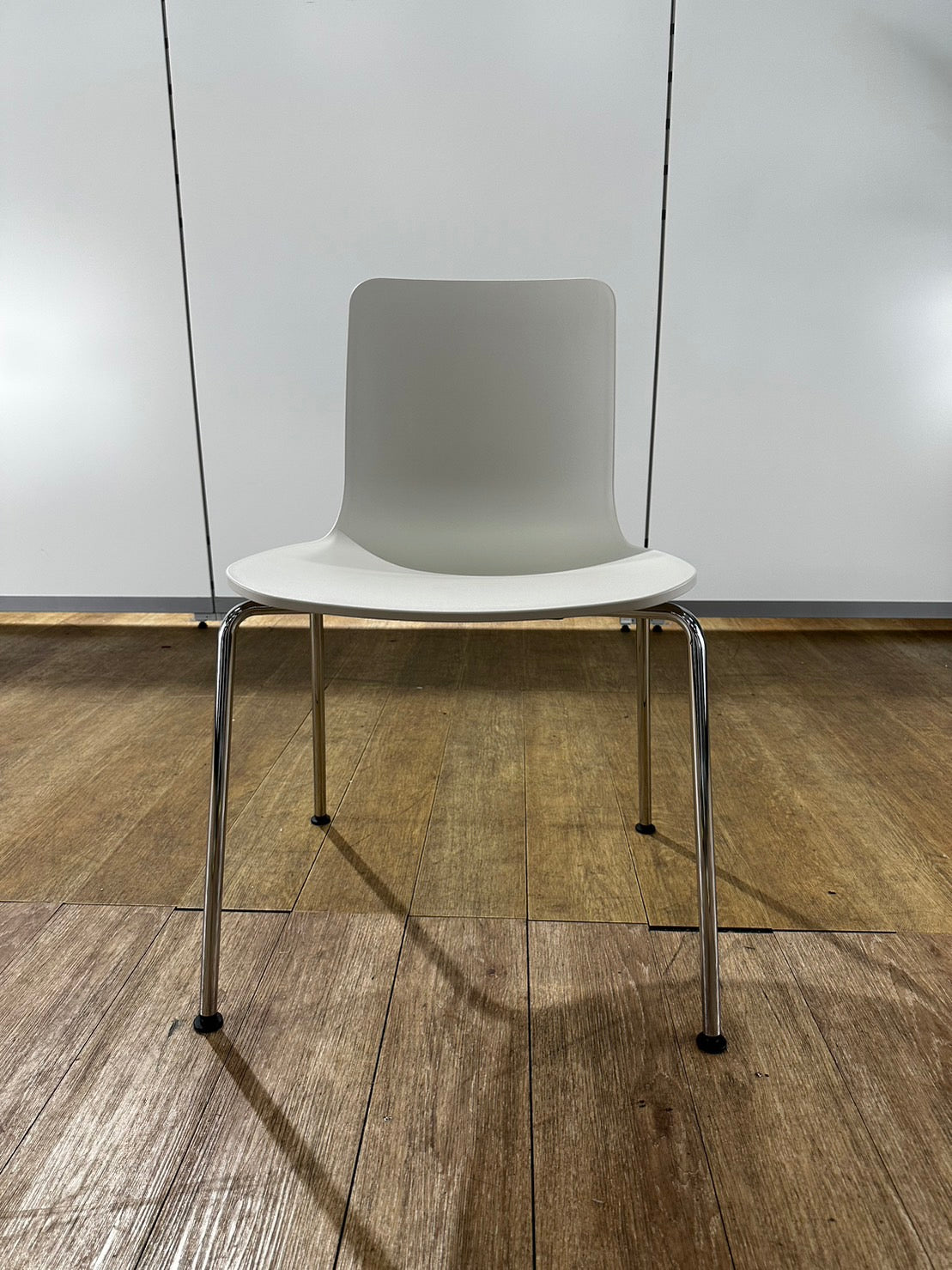 【送料無料】vitra ヴィトラ ミーティングチェア ホワイト halシリーズ 会議椅子 2018年 中古