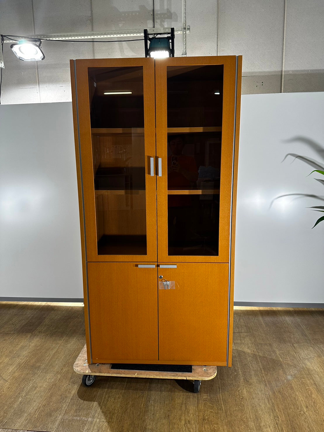 中古|コクヨ 両開き 木製 ガラス書庫 上下 鍵付き 900 x 445 x 1800 2011年製
