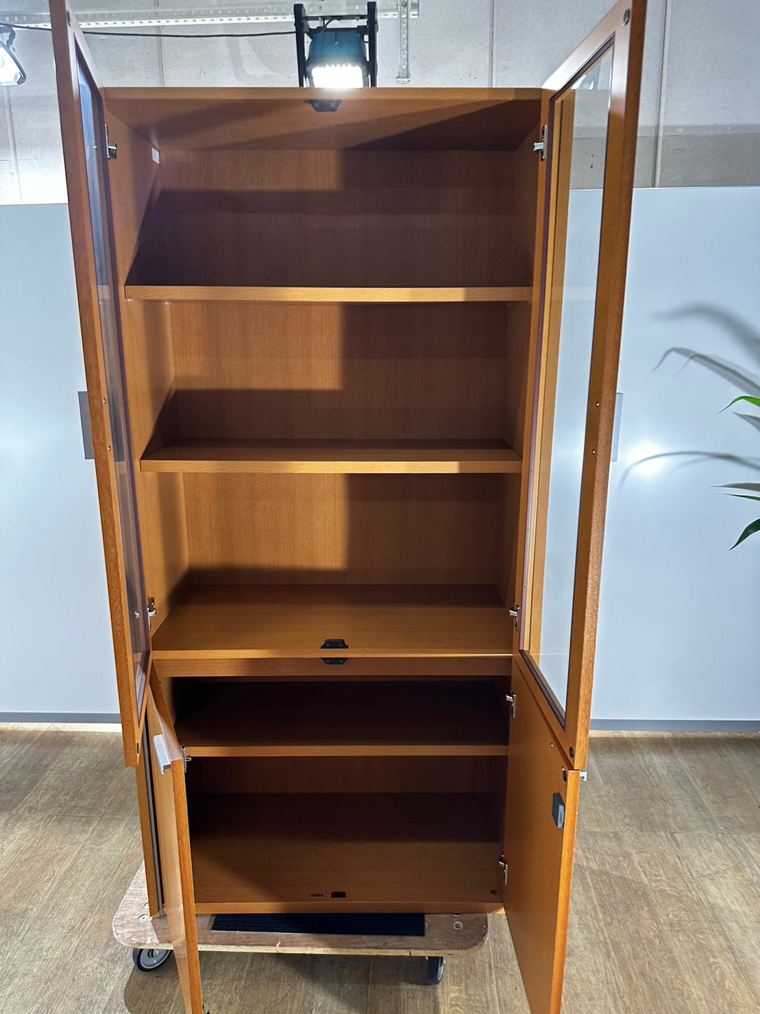 中古|コクヨ 両開き 木製 ガラス書庫 上下 鍵付き 900 x 445 x 1800 2011年製