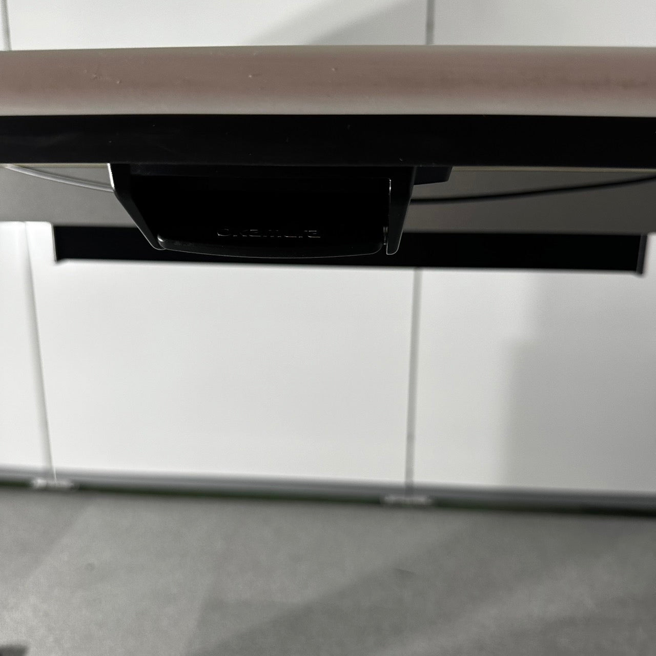オカムラ リフティオ ミーティングテーブル 昇降式 手動 会議テーブル 2020年製 W2100 ホワイト