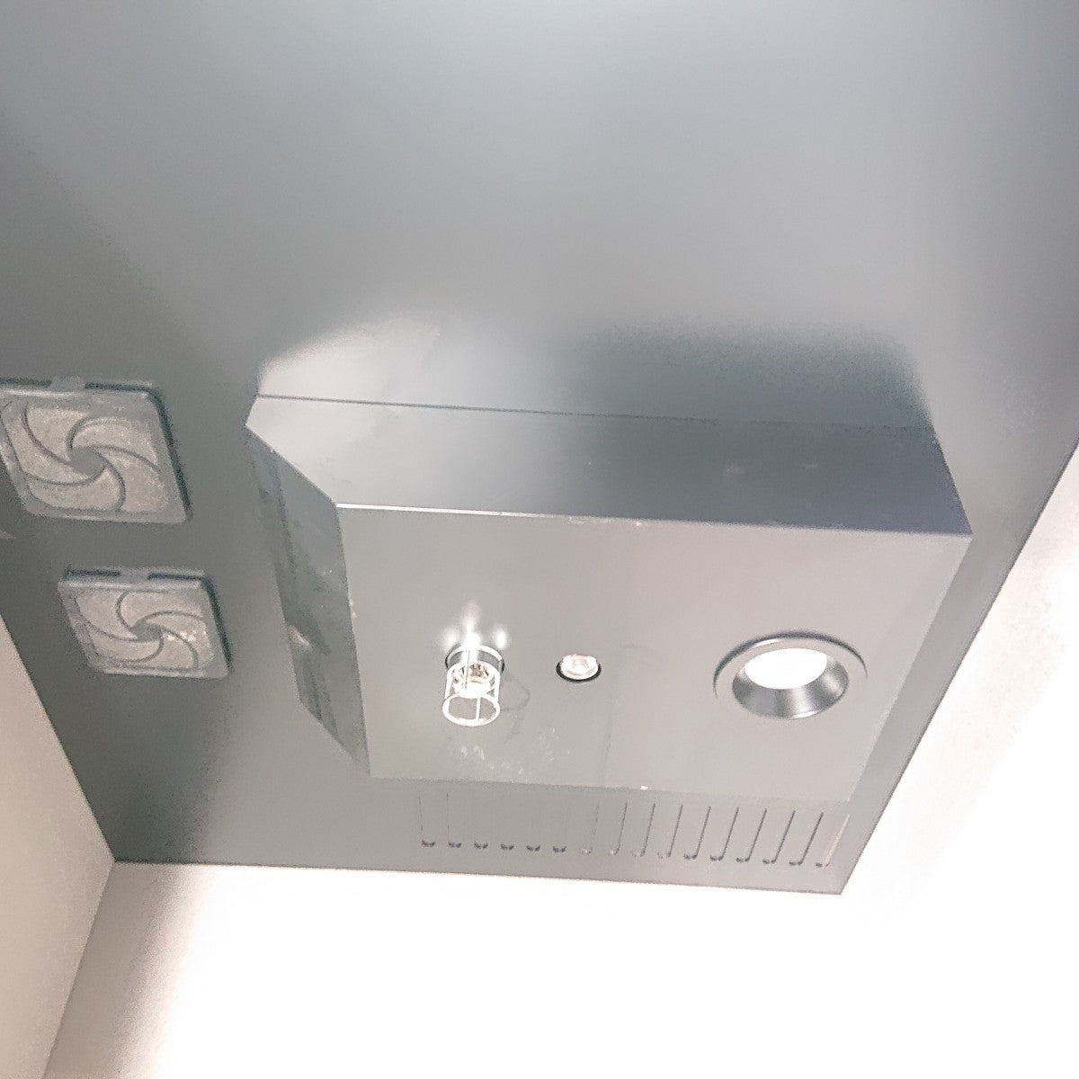 オカムラ テレキューブ TELECUBE 個室防音ブース テレビ会議 防音 鍵あり2020年製 中古