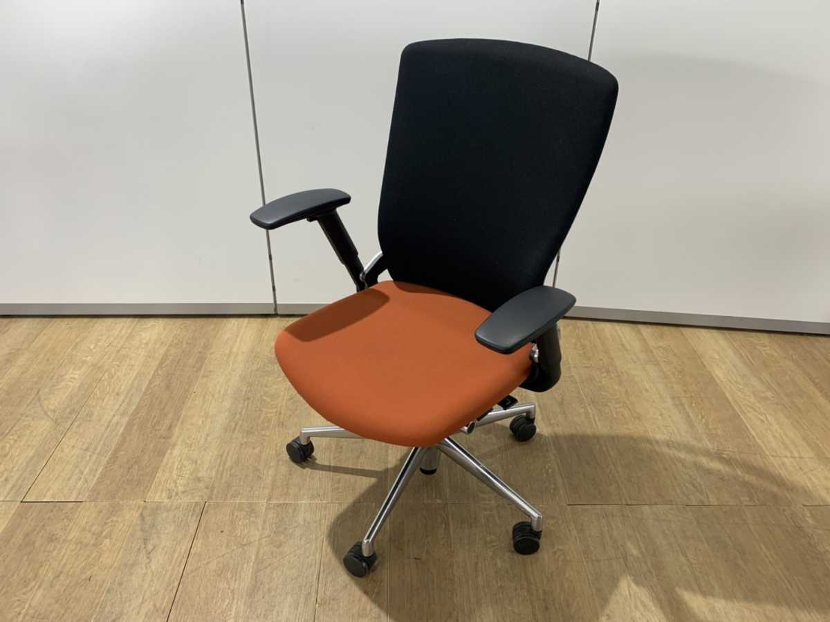 【送料無料】ウチダ 事務椅子 パルスチェア 肘付き 可動式 PA-300D 日本製 中古