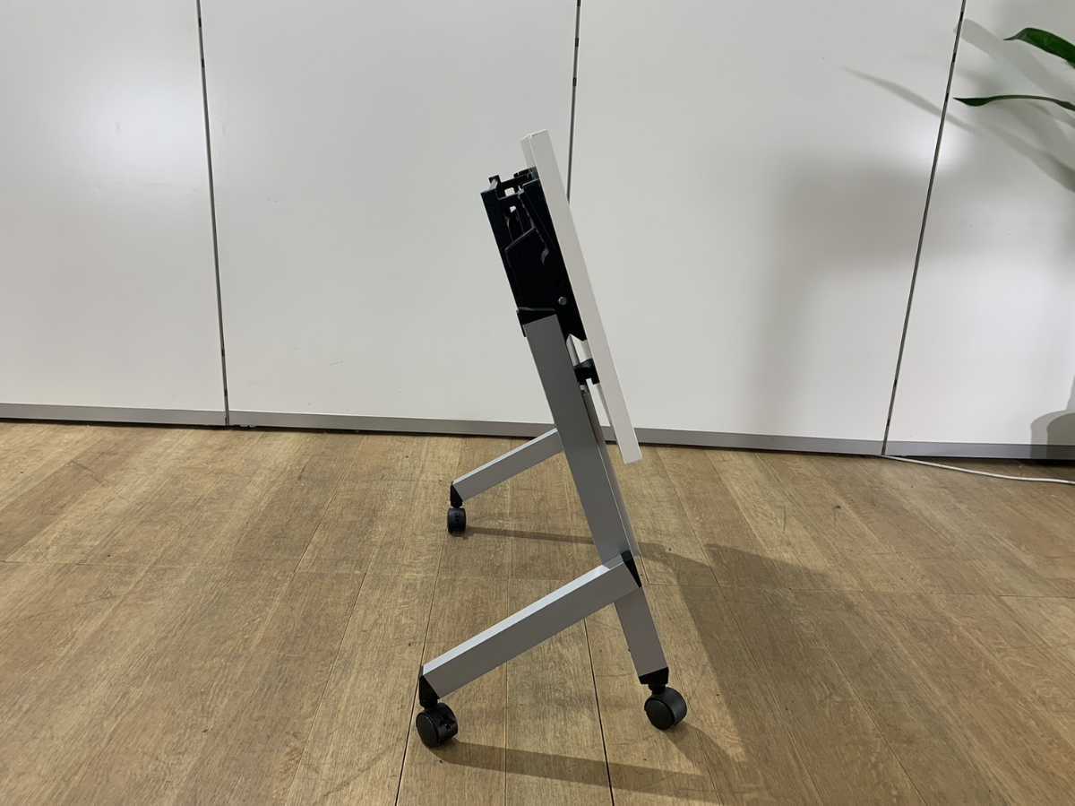 中古|ウチダ テーブル 作業台 受付 セミナー 1人 折りたたみ キャスター