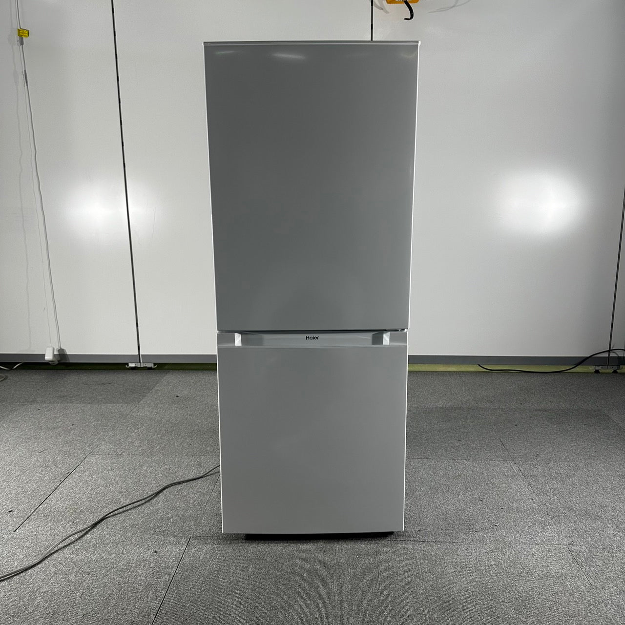 美品 ハイアール 冷凍冷蔵庫 1人暮らし 右開き 140L ノンフロン JR-NF140M 2022年製 中古