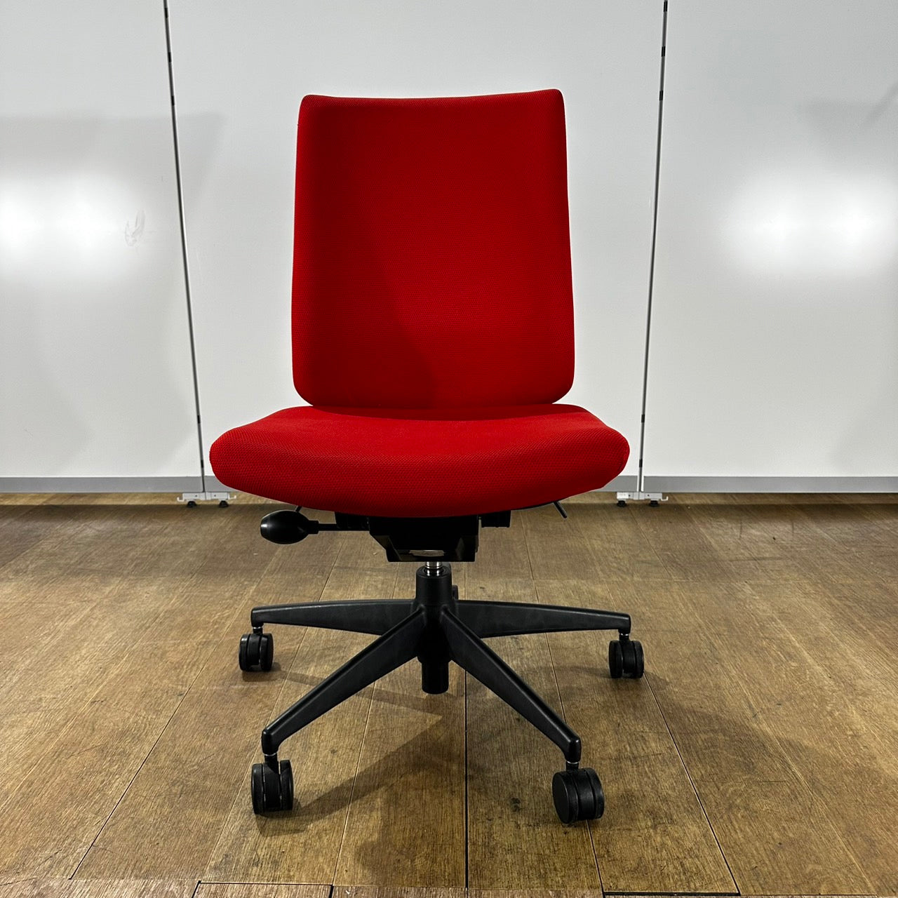 【送料無料】コクヨ ウィザード 肘なし レッド 事務椅子 安い 2013年製 中古