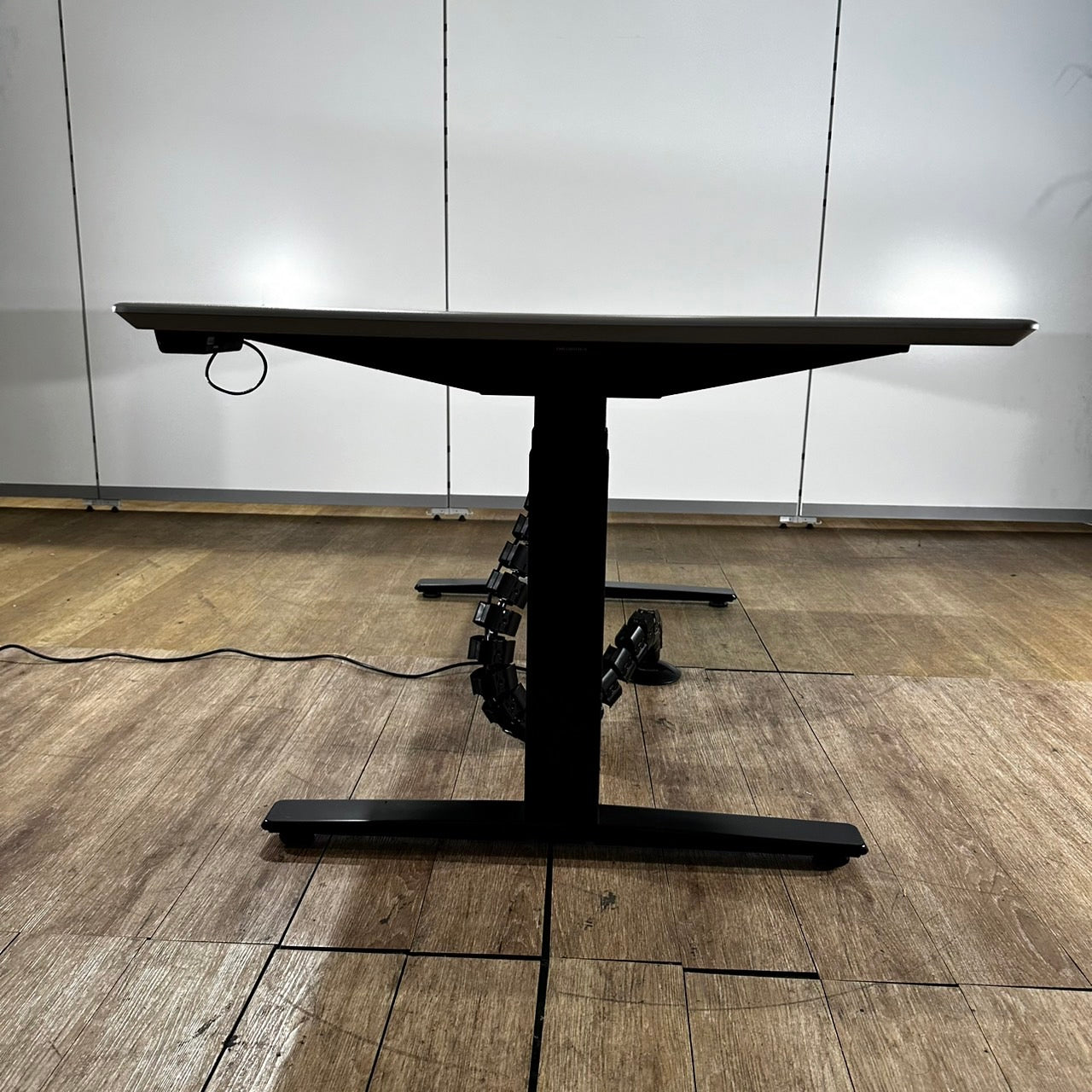 オカムラ 電動昇降デスク スイフトシリーズ ミーティング 会議テーブル W1800 2020年製 中古
