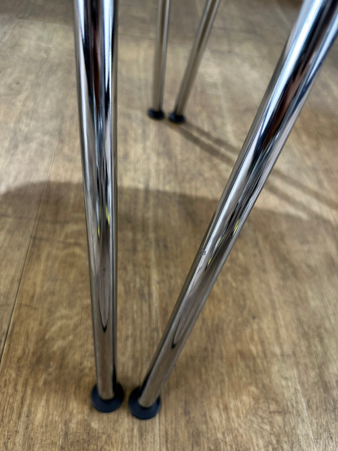 【送料無料】4脚 vitra ヴィトラ ミーティングチェア HALシリーズ 会議椅子 2018年 ホワイト 中古