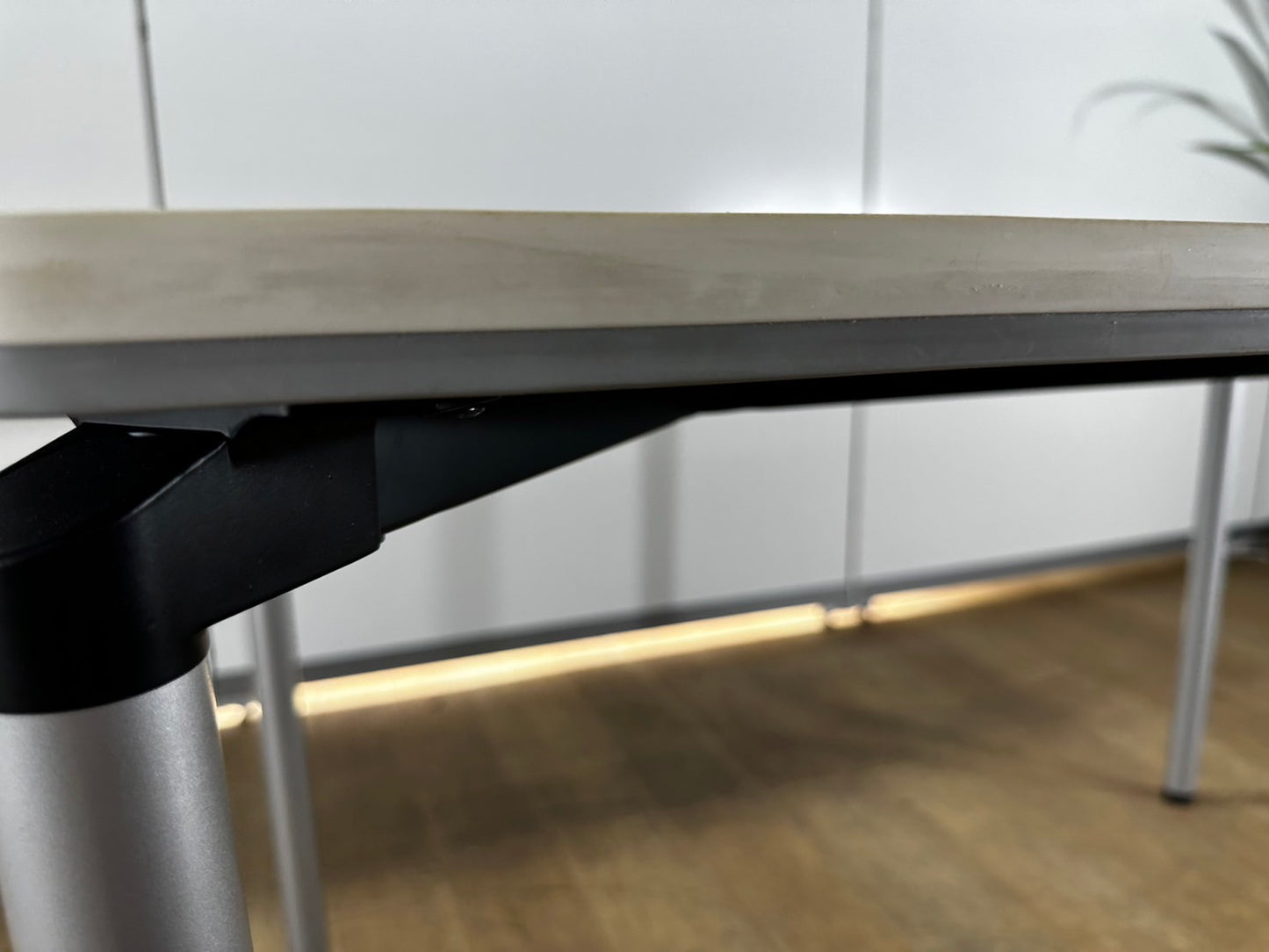 中古｜コクヨ 会議テーブル 作業台 打合せ ミーティングテーブル 2013年製 1200 x 750 x 720