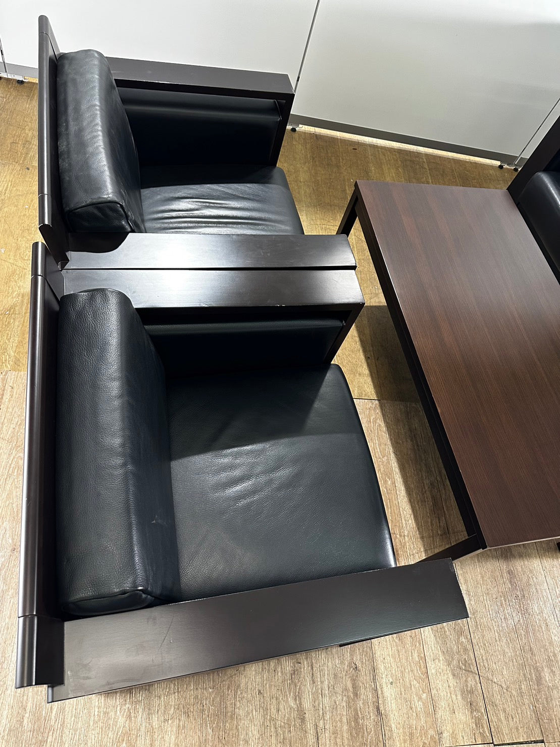 中古｜イトーキ 応接セット 応接室 応接家具 役員室 応接ソファ × 4 センターテーブル × 1