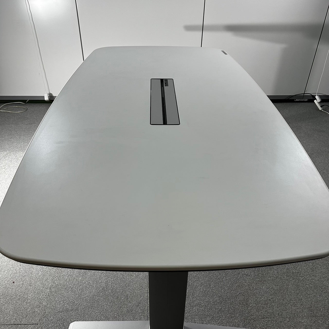 オカムラ リフティオ ミーティングテーブル  昇降式 手動 会議テーブル 2020年製 W2100 ホワイト