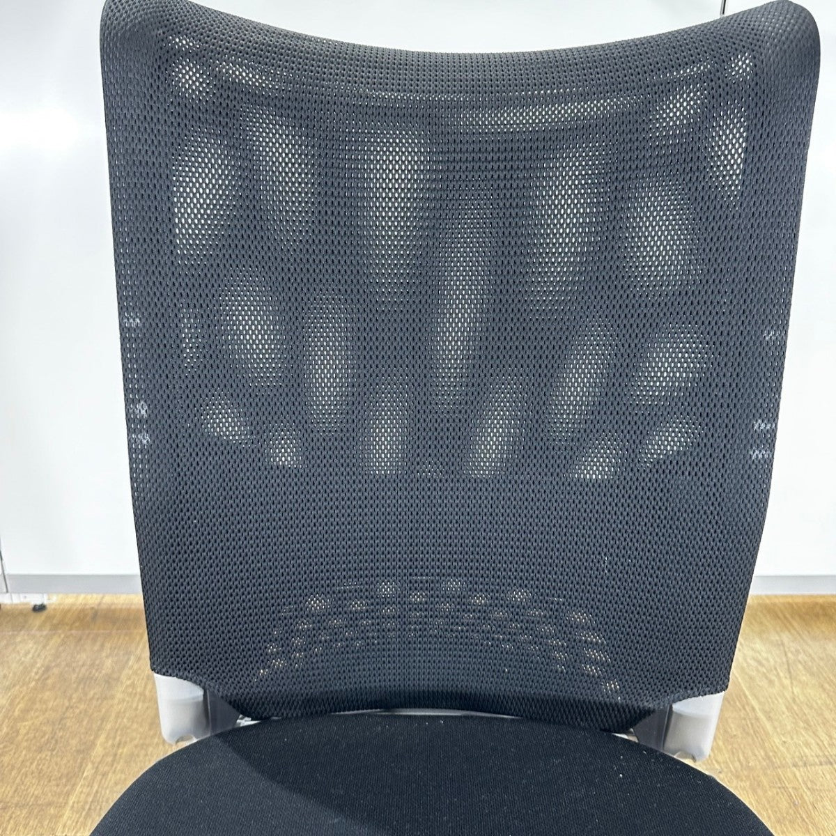 【送料無料】イトーキ プラオ アルファチェア オフィスチェア 事務椅子 肘なし ブラック 2013年製 中古