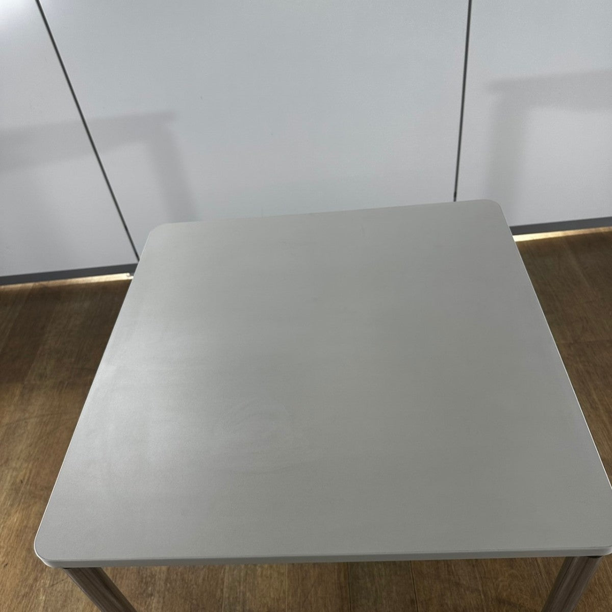 中古｜イトーキ テーブル 正方形 作業台 ミーティングテーブル W750 D750 H720