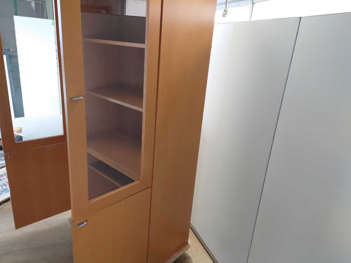 中古｜木製 両開き ガラス 書庫 ライトブラウン オフィス W900 D450 H1800